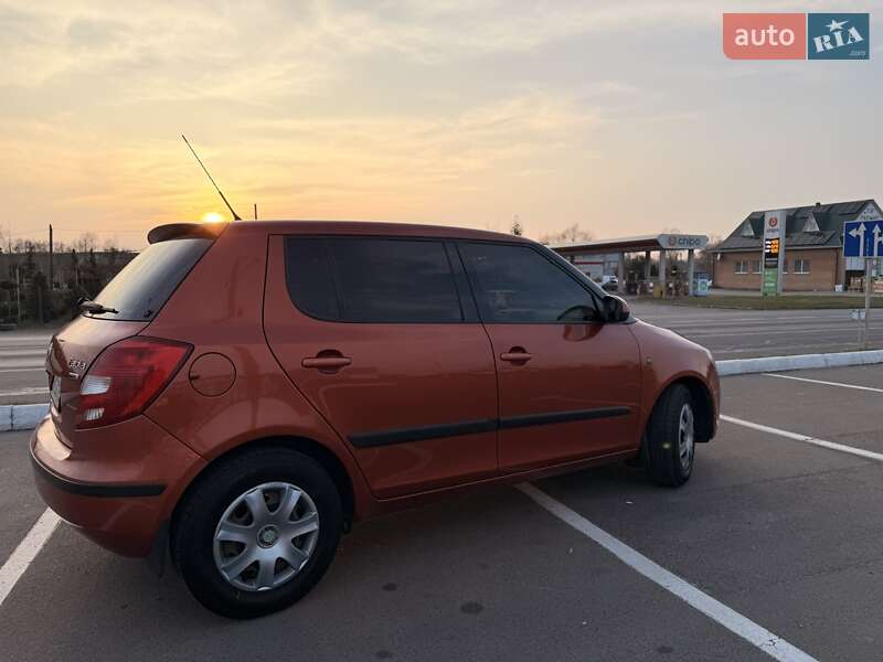 Хетчбек Skoda Fabia 2007 в Луцьку