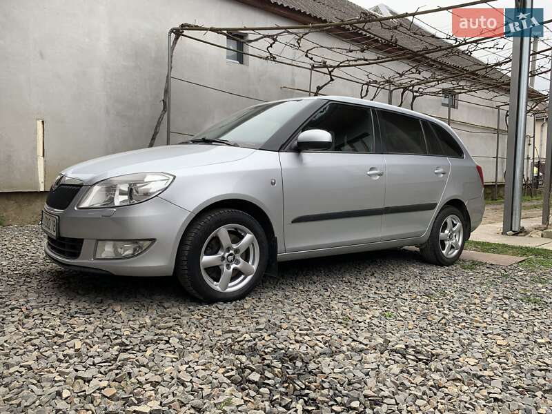 Универсал Skoda Fabia 2010 в 