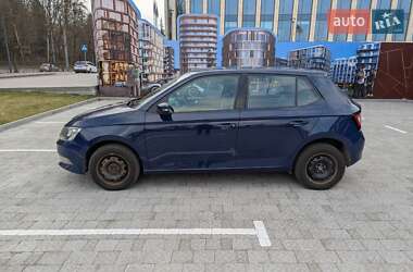 Хэтчбек Skoda Fabia 2016 в 