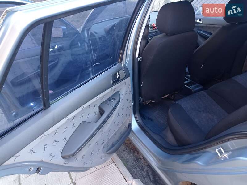 Универсал Skoda Fabia 2001 в Глинянах