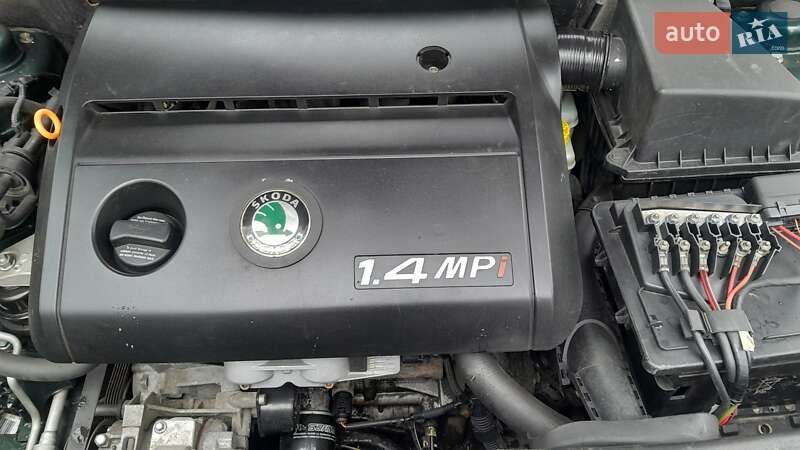 Седан Skoda Fabia 2002 в Рожнятові