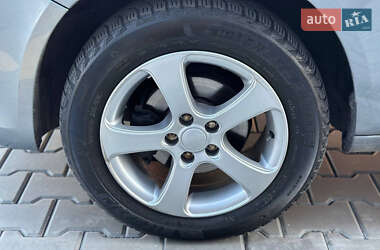 Хэтчбек Skoda Fabia 2013 в 