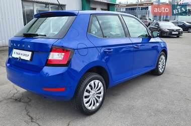 Хэтчбек Skoda Fabia 2019 в 