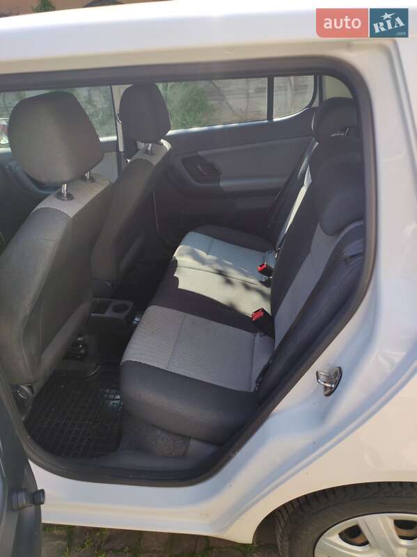 Хэтчбек Skoda Fabia 2010 в Мукачево