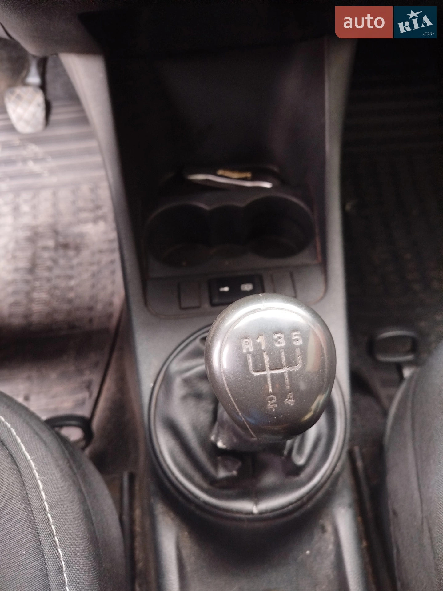 2012 Skoda Fabia - мініатюра 12