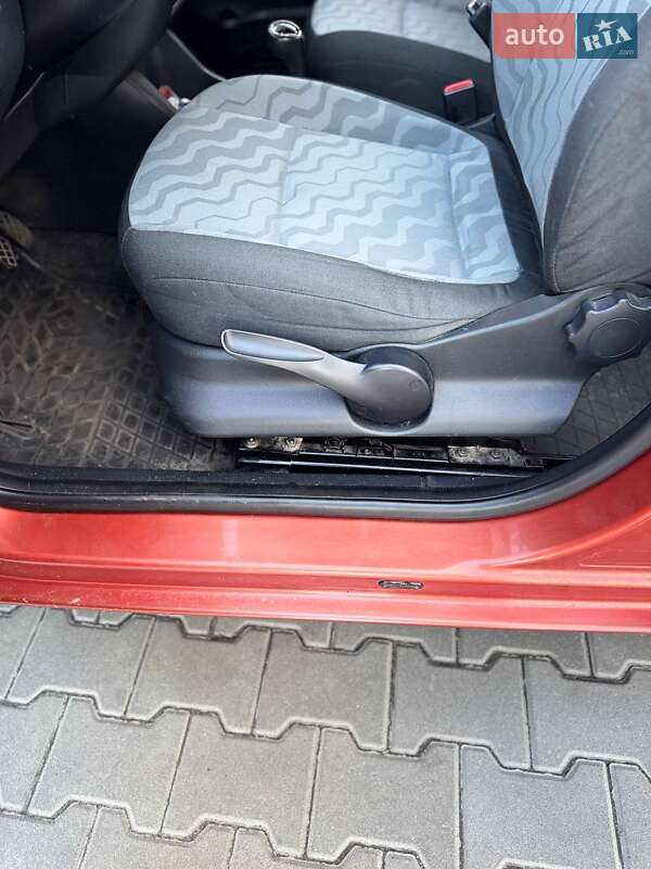 Хетчбек Skoda Fabia 2008 в Києві