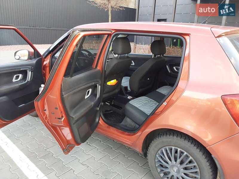 Хетчбек Skoda Fabia 2008 в Києві