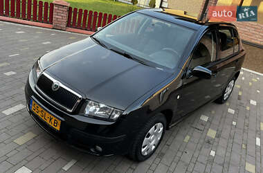 Хэтчбек Skoda Fabia 2006 в 