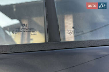Хэтчбек Skoda Fabia 2006 в 