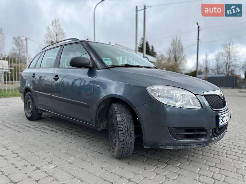 Хэтчбек Skoda Fabia 2008 в Львове