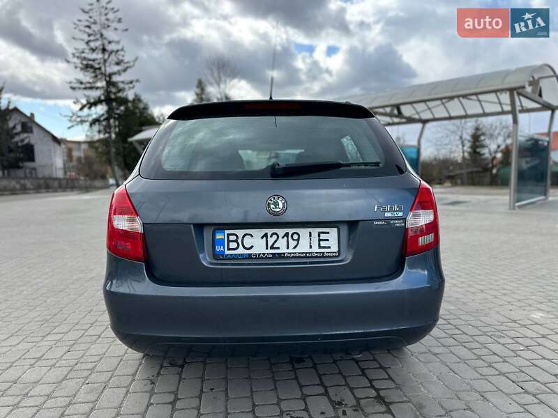 Хэтчбек Skoda Fabia 2008 в Львове