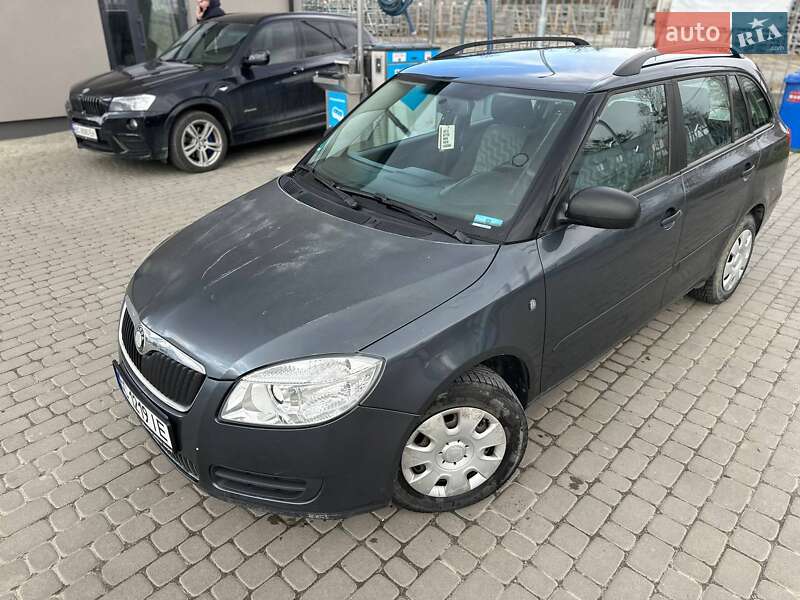 Хэтчбек Skoda Fabia 2008 в Львове