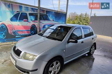 Хэтчбек Skoda Fabia 2002 в 