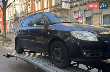 Хэтчбек Skoda Fabia 2008 в 