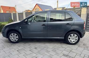 Хэтчбек Skoda Fabia 2005 в 
