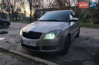 Хэтчбек Skoda Fabia 2007 в 
