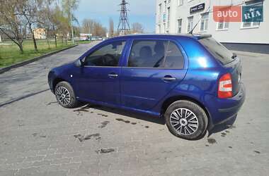 Хэтчбек Skoda Fabia 2006 в 