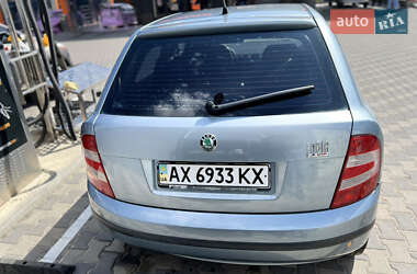 Хэтчбек Skoda Fabia 2004 в 