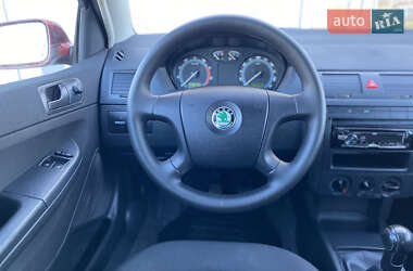 Хэтчбек Skoda Fabia 2008 в 