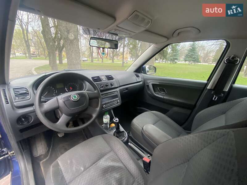 Хэтчбек Skoda Fabia 2010 в Конотопе