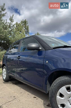Хэтчбек Skoda Fabia 2014 в 