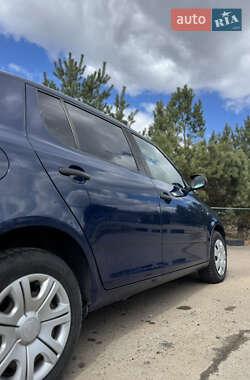 Хэтчбек Skoda Fabia 2014 в 