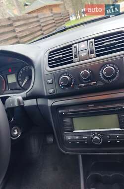 Хэтчбек Skoda Fabia 2009 в 