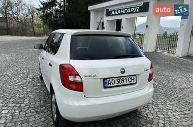 Хэтчбек Skoda Fabia 2013 в 