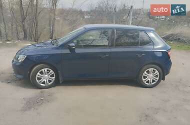 Хэтчбек Skoda Fabia 2015 в 