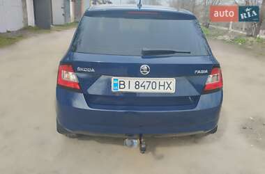 Хэтчбек Skoda Fabia 2015 в 