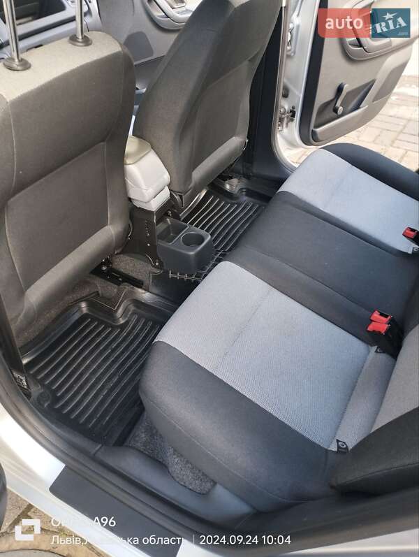 Универсал Skoda Fabia 2012 в Львове