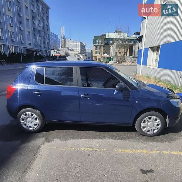 Хетчбек Skoda Fabia 2010 в Києві