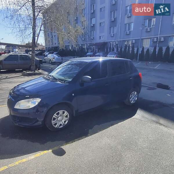 Хетчбек Skoda Fabia 2010 в Києві