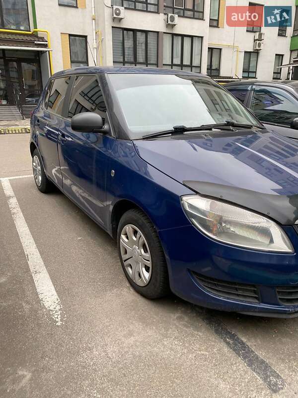 Хетчбек Skoda Fabia 2010 в Києві