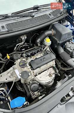 Хэтчбек Skoda Fabia 2013 в 