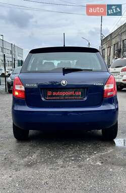 Хэтчбек Skoda Fabia 2013 в 