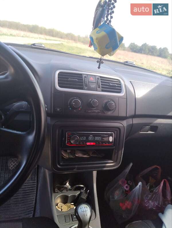 Универсал Skoda Fabia 2009 в Жовкве