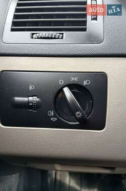 Хэтчбек Skoda Fabia 2006 в 