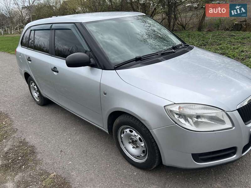 Універсал Skoda Fabia 2009 в Старокостянтинові