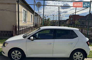 Хэтчбек Skoda Fabia 2015 в 