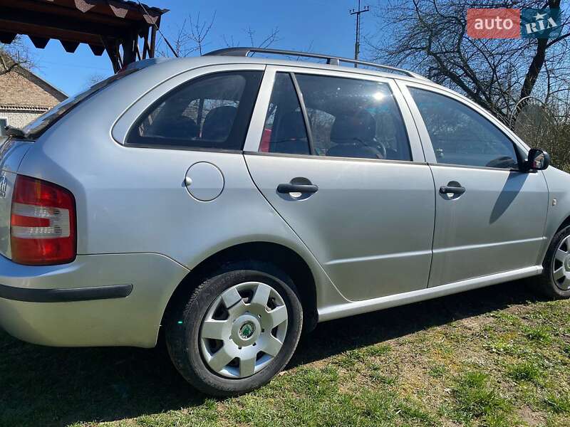 Універсал Skoda Fabia 2005 в Луцьку