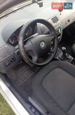 Хэтчбек Skoda Fabia 2006 в 