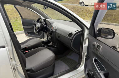 Универсал Skoda Fabia 2004 в 