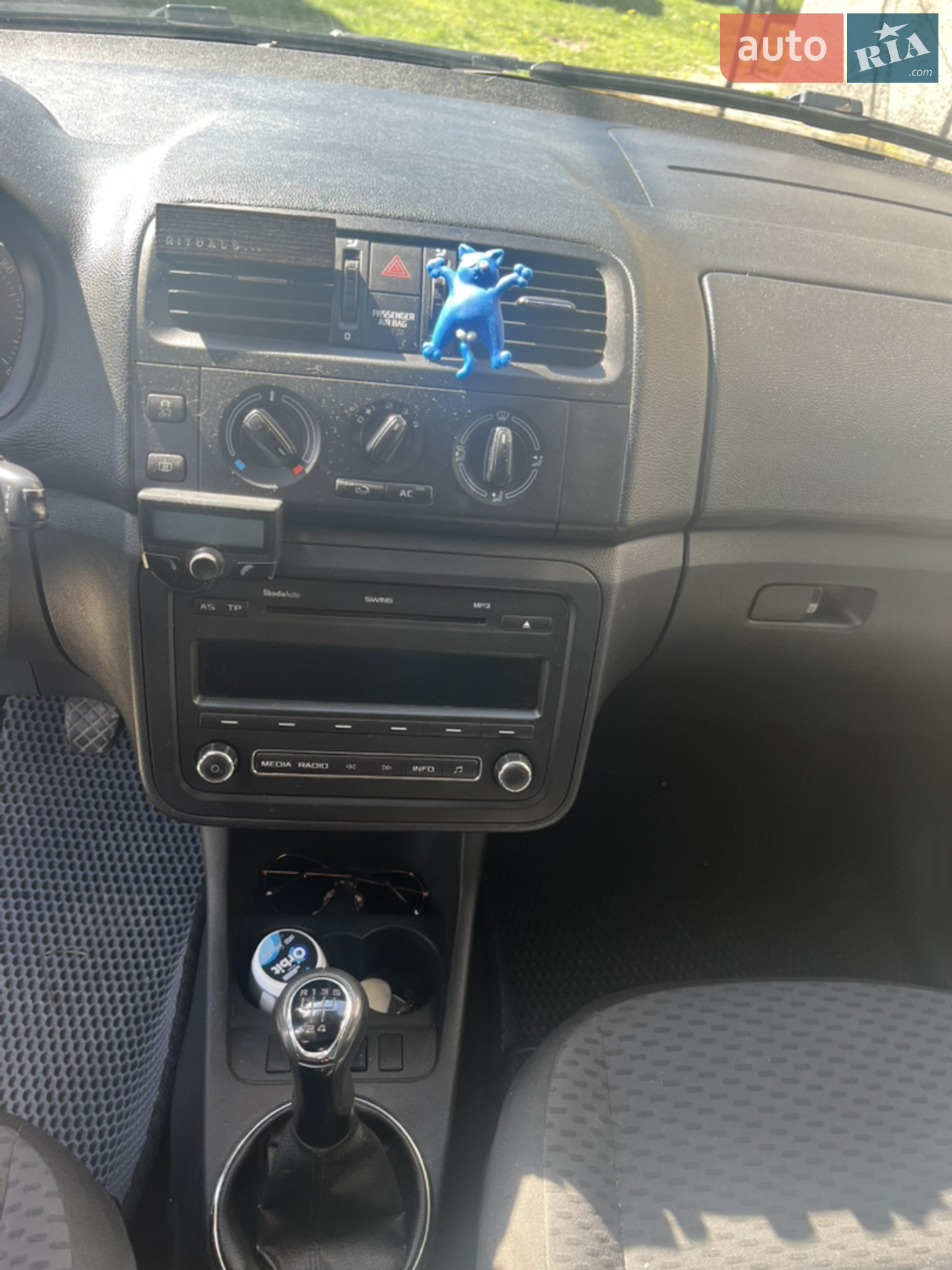 2011 Skoda Fabia - мініатюра 4