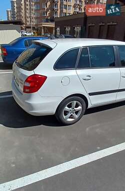 Универсал Skoda Fabia 2012 в 