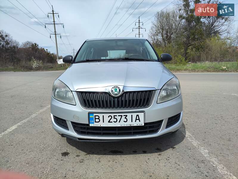 Універсал Skoda Fabia 2011 в Полтаві