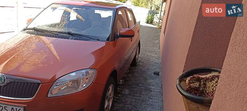 Хэтчбек Skoda Fabia 2008 в 