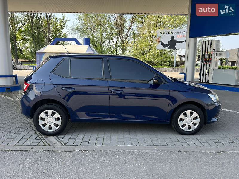 Хэтчбек Skoda Fabia 2017 в Запорожье