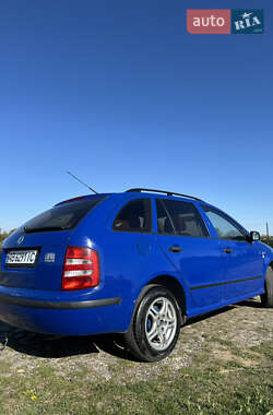 Універсал Skoda Fabia 2002 в Старій Синяві