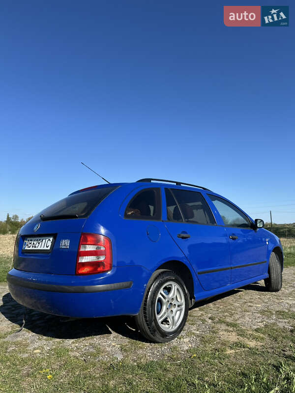 Універсал Skoda Fabia 2002 в Старій Синяві